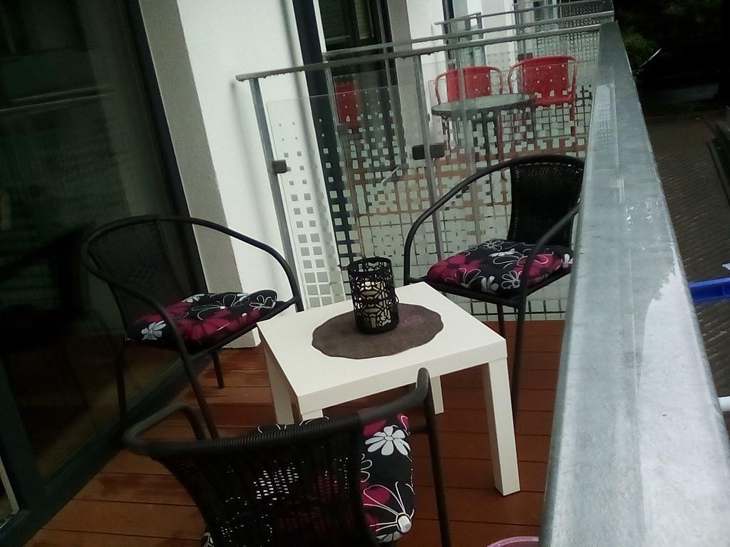 Karmazynowy Apartament Nad Morzem Apartment โควอบเซก ภายนอก รูปภาพ